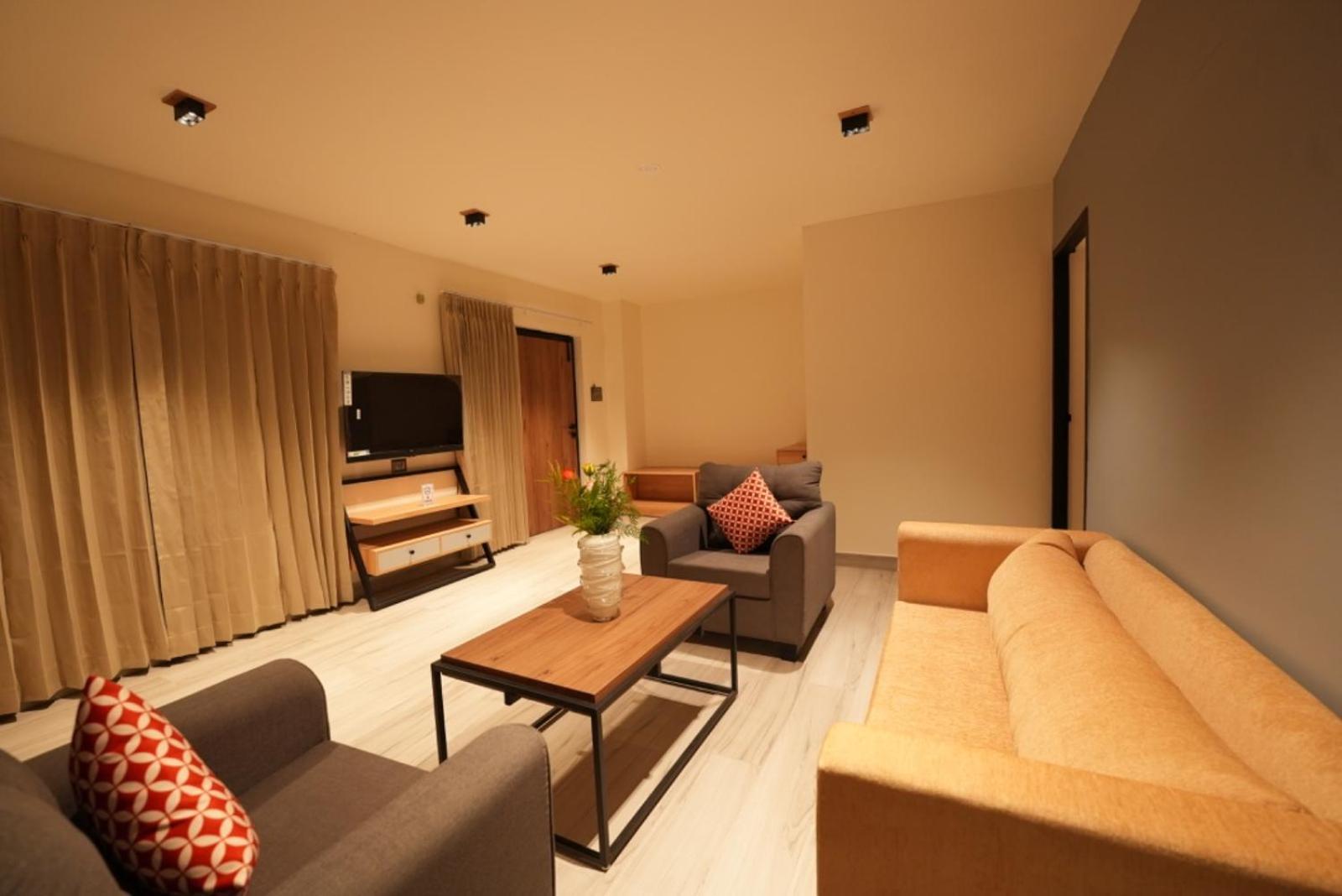 ホテル Aura Crimson Vistas コダイカナル 部屋 写真